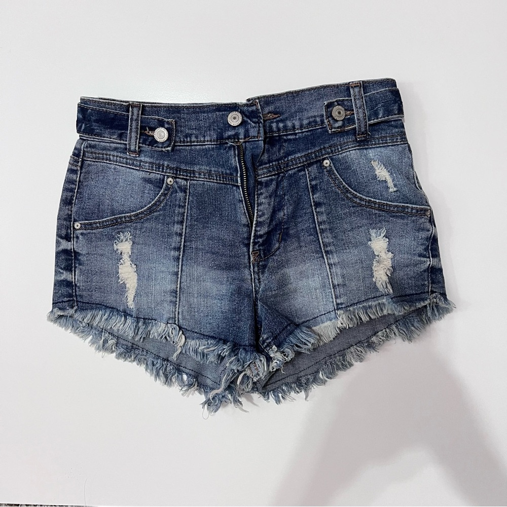 Wallflower Curvy High Rise Shorts